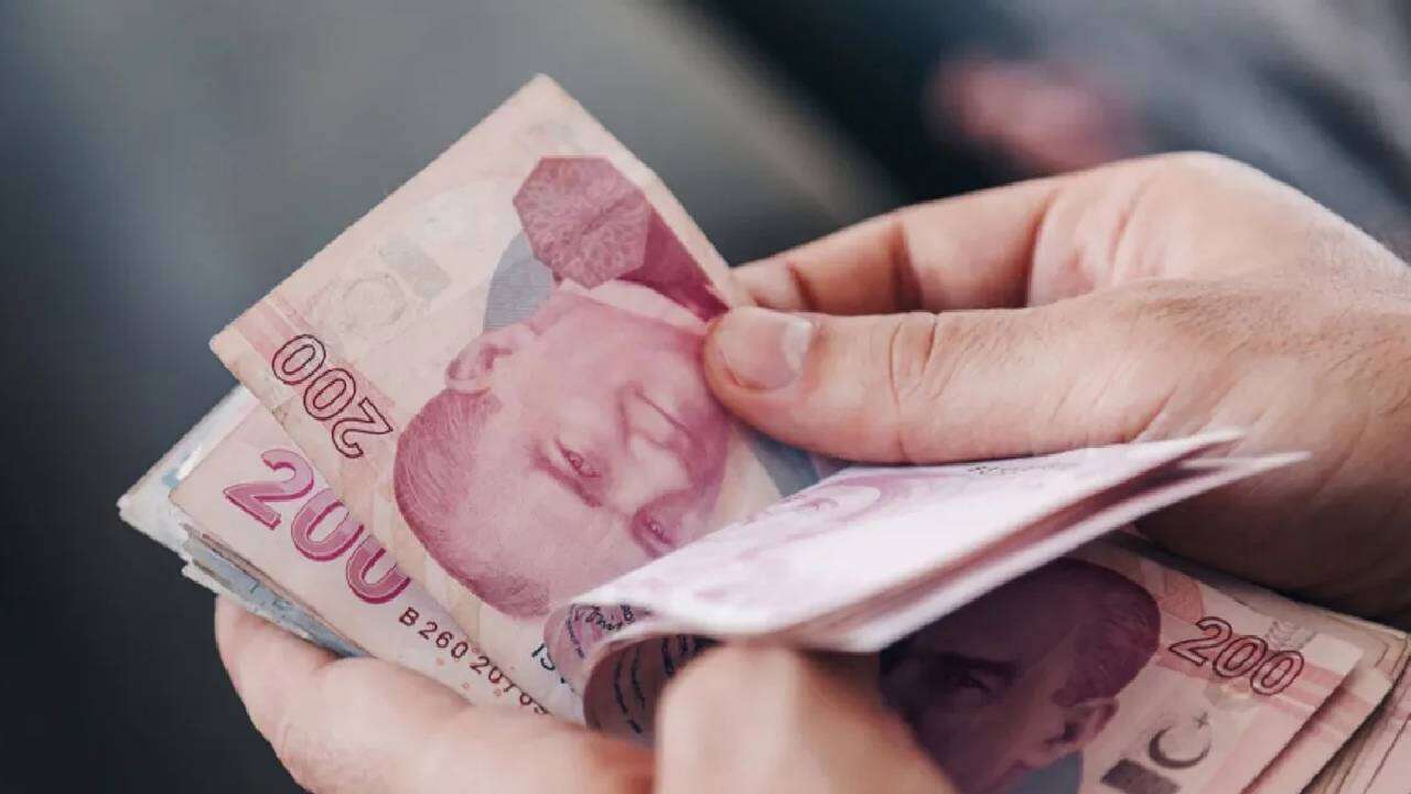 Emeklilerin hesabına koşulsuz 30 bin TL yatacak 9